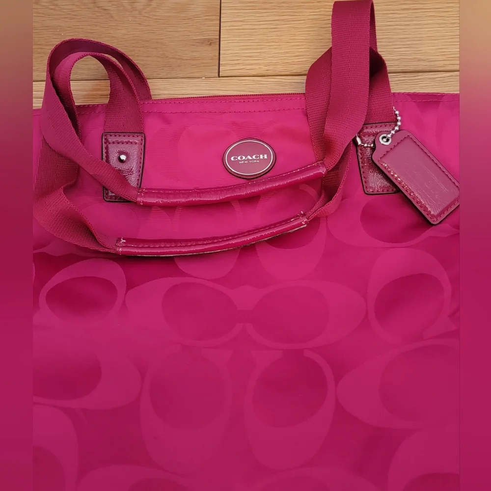 Coach Pink Tote Bag - Picture 4 of 7